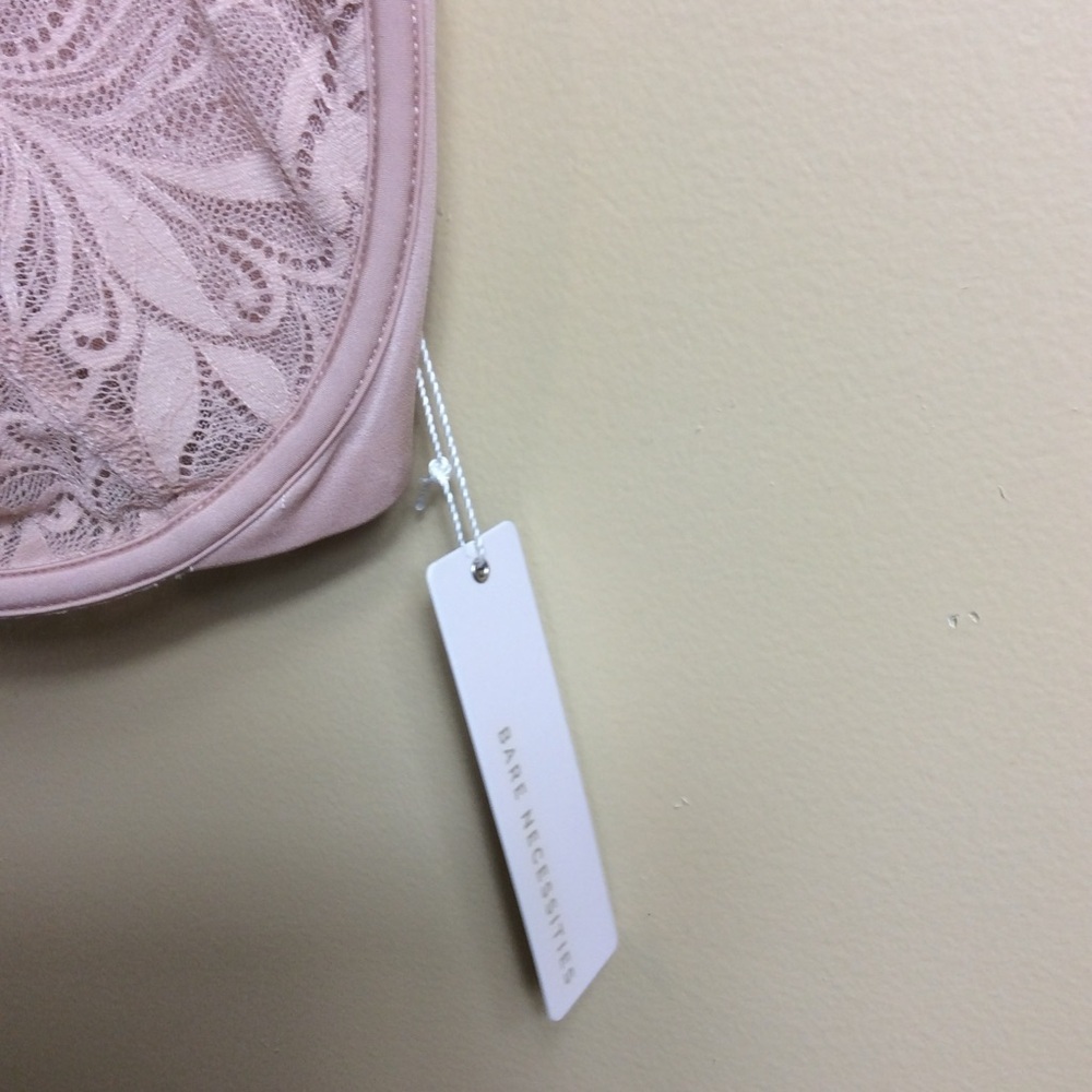 NWT Bare necessities online laced bra. 36G nude. - Picture 4 of 7